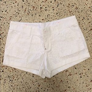 Lilly Pulitzer White 3” Walsh Short Size 8
